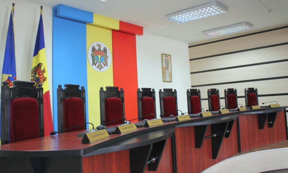 Comisia Electorală Centrală are un nou membru. Candidatura acesteia a fost susținută de 55 de deputați